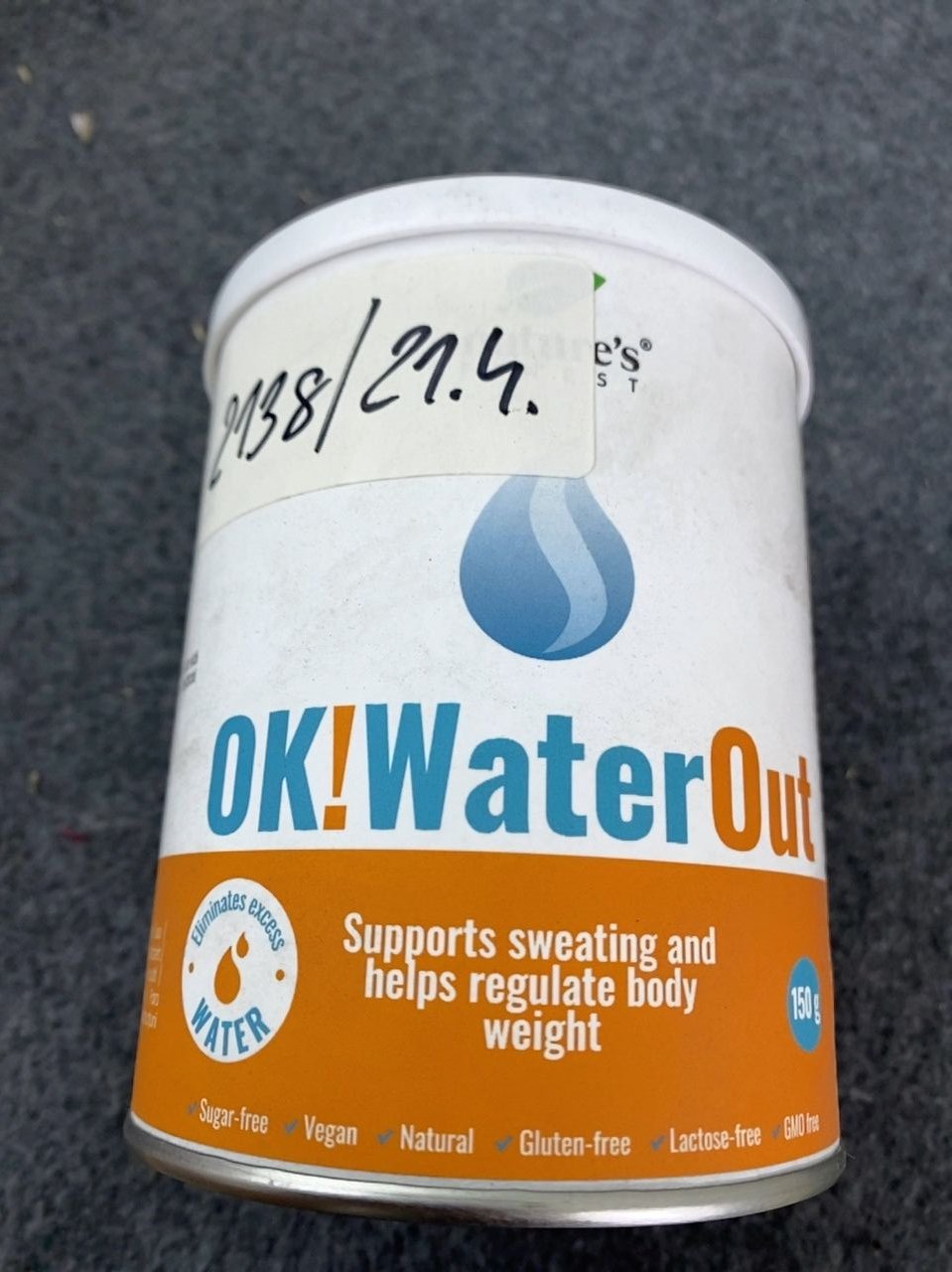 Lahodný nápoj, který pomáhá eliminovat přebytečnou vodu naturesfinest OK!WaterOut