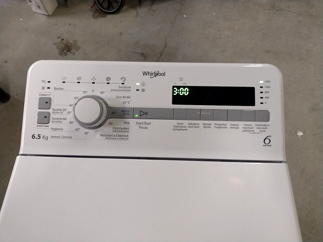 Vrchem plněná pračka Whirlpool TDLR 65230SS CS/N