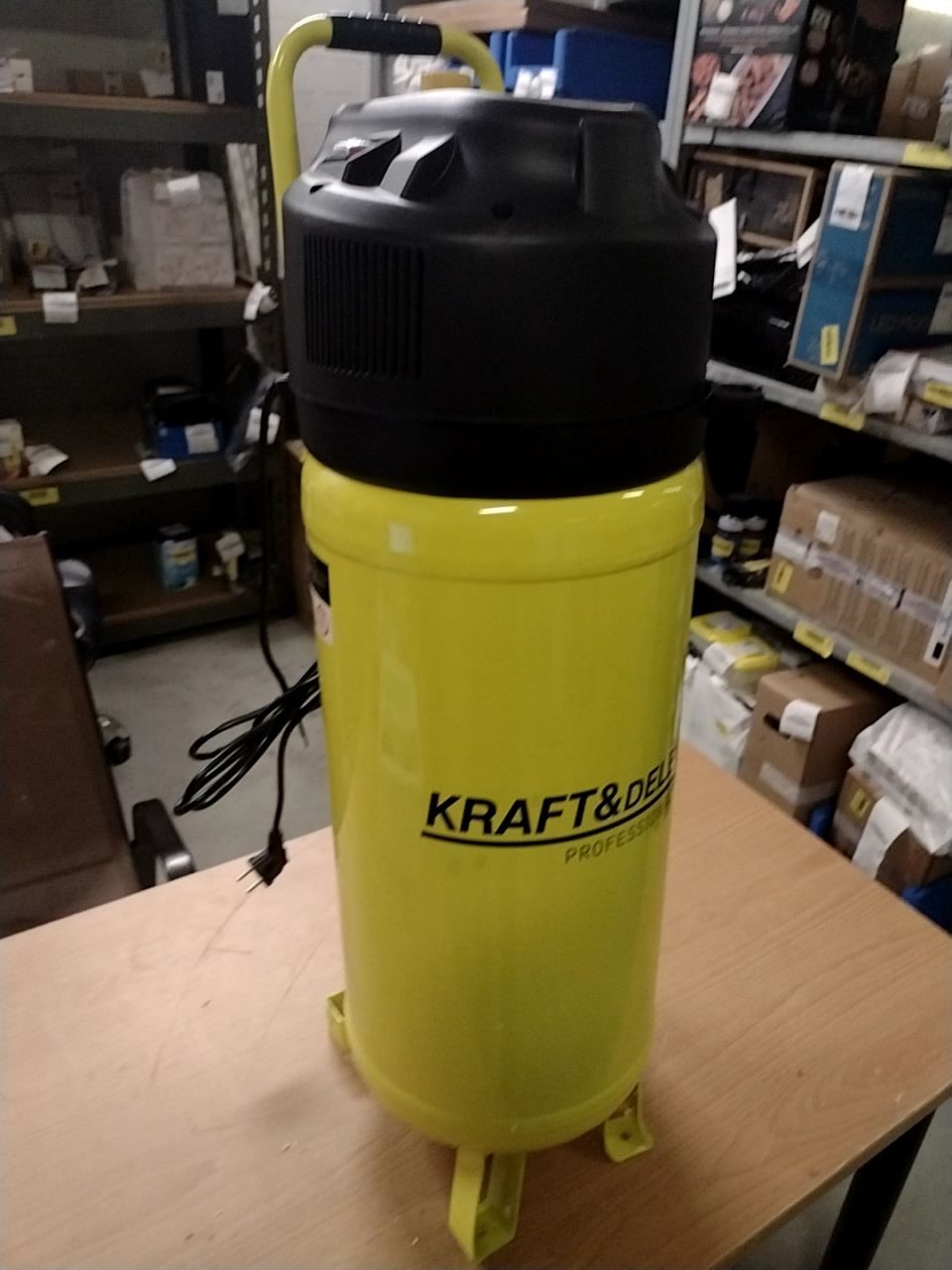 Bezolejový kompresor Kraft & Dele KD1418
