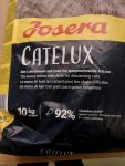Krmivo s chutným kachním masem a bramborami pro opravdové labužníky, pro zdravou kůži a lesknoucí se srst, Josera Catelux 10 kg