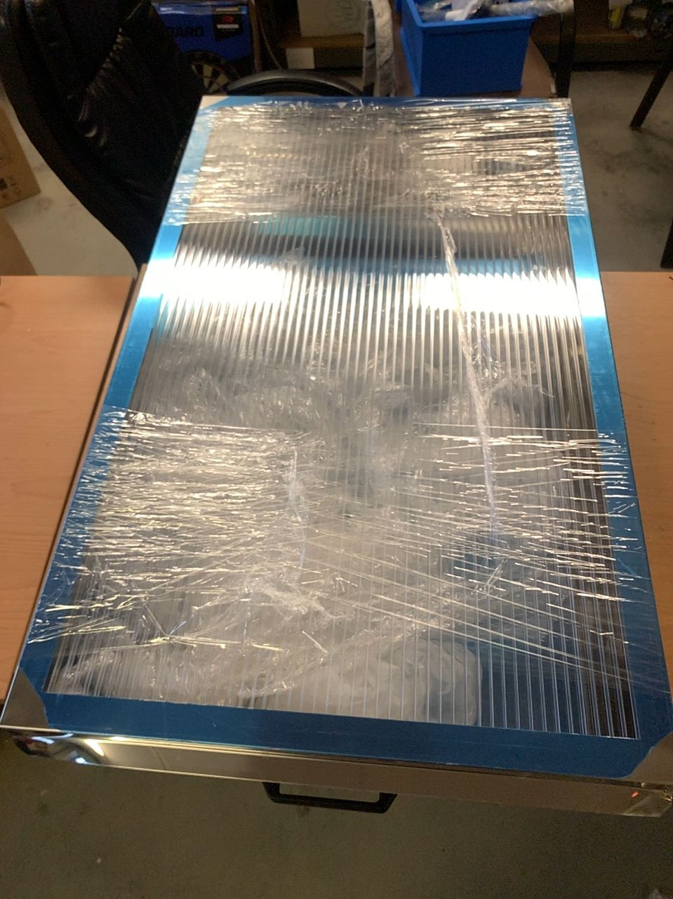 Tavidlo vosku solární nerezové velké - zařízení určené k vytavování vosku ze včelích rámků. Lyson W3249