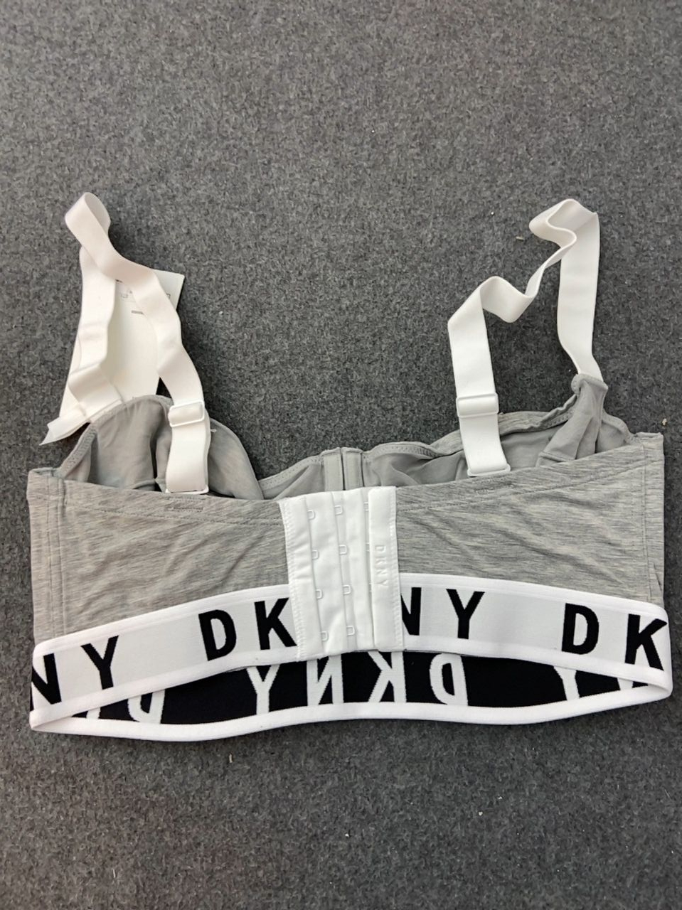 Sportovní podprsenka DKNY 34DD