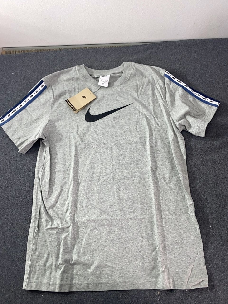 Pánské sportovní tričko s krátkým rukávem Nike Velikost M