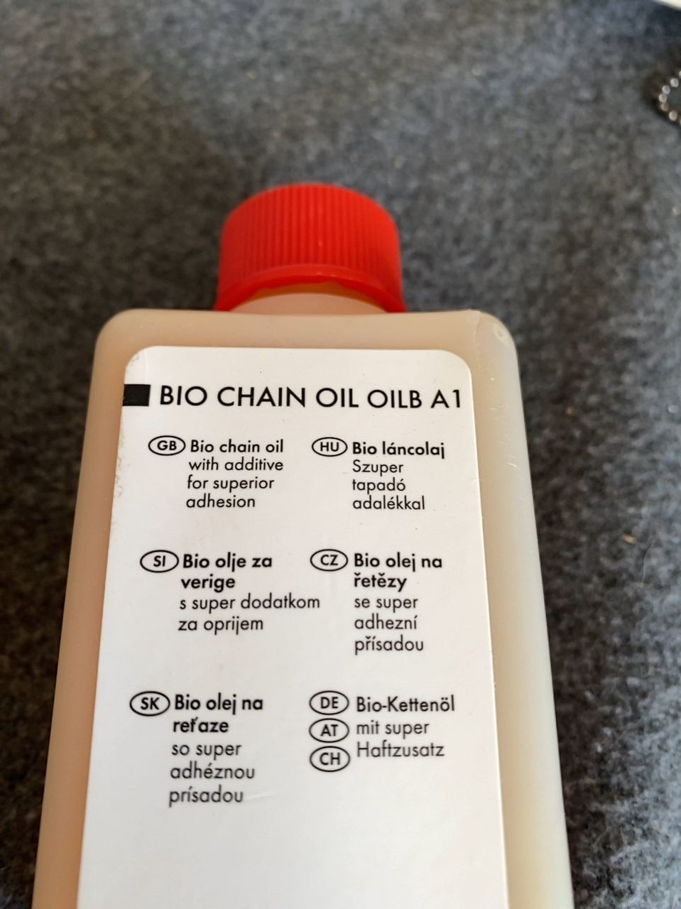Bio olej na řetězy  