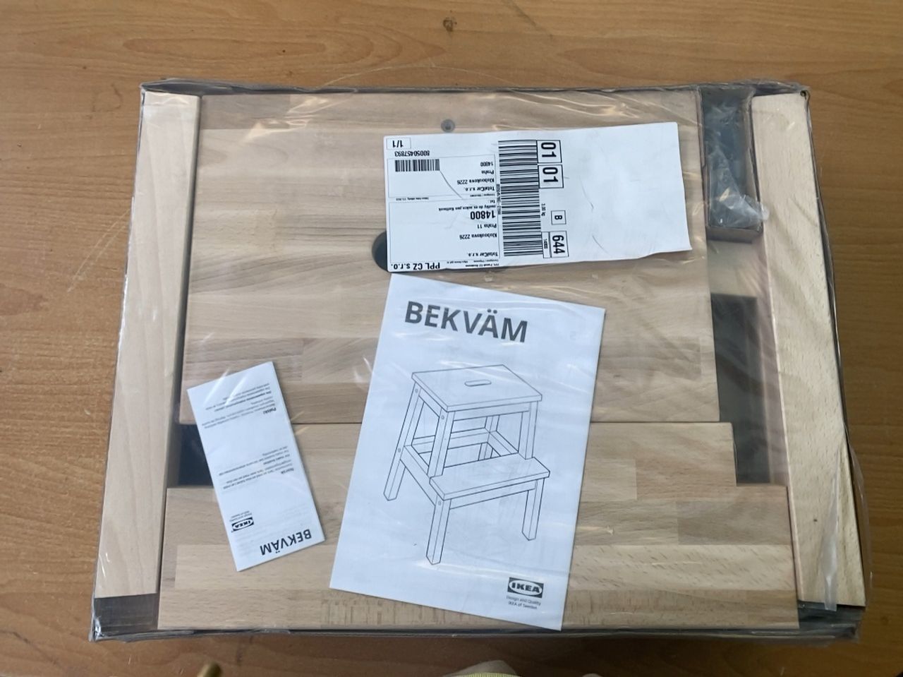 Schůdky Ikea BEKVÄM