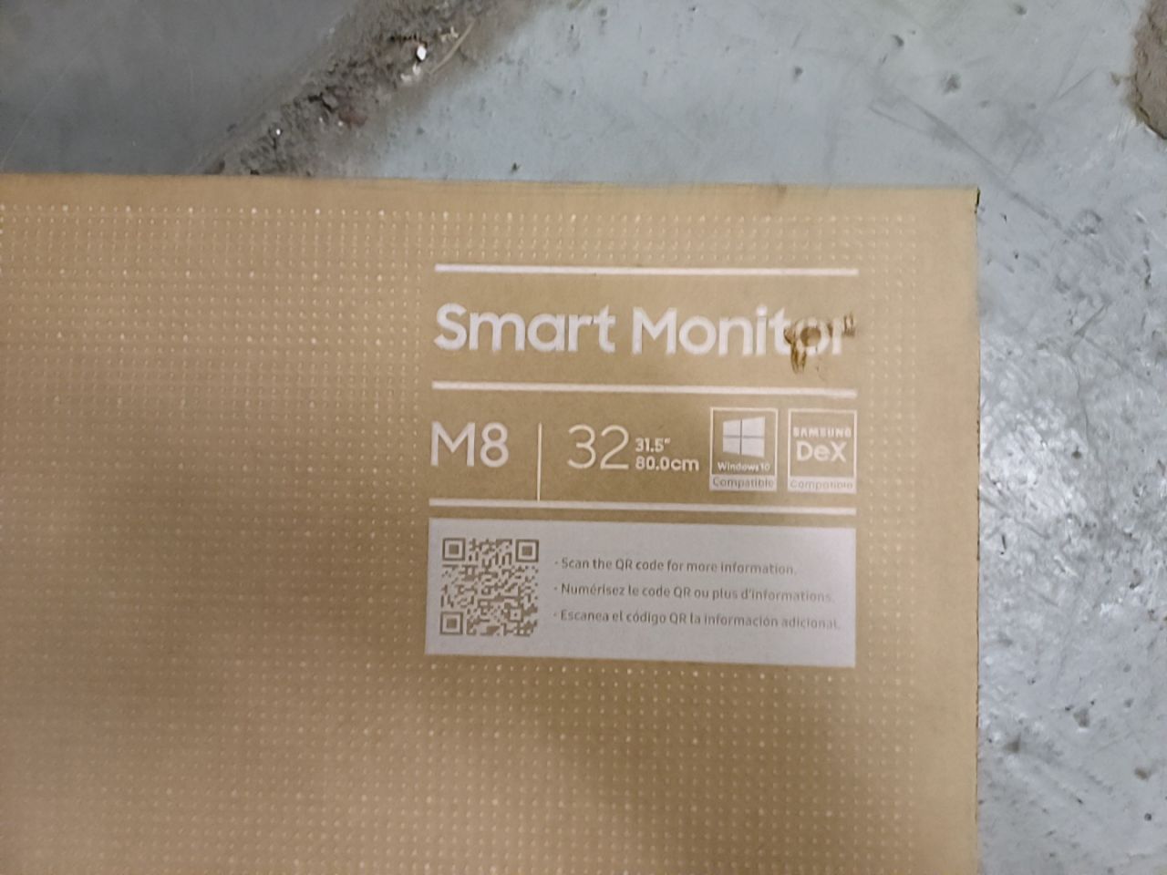 LCD monitor Samsung Smart Monitor M8 Warm White
