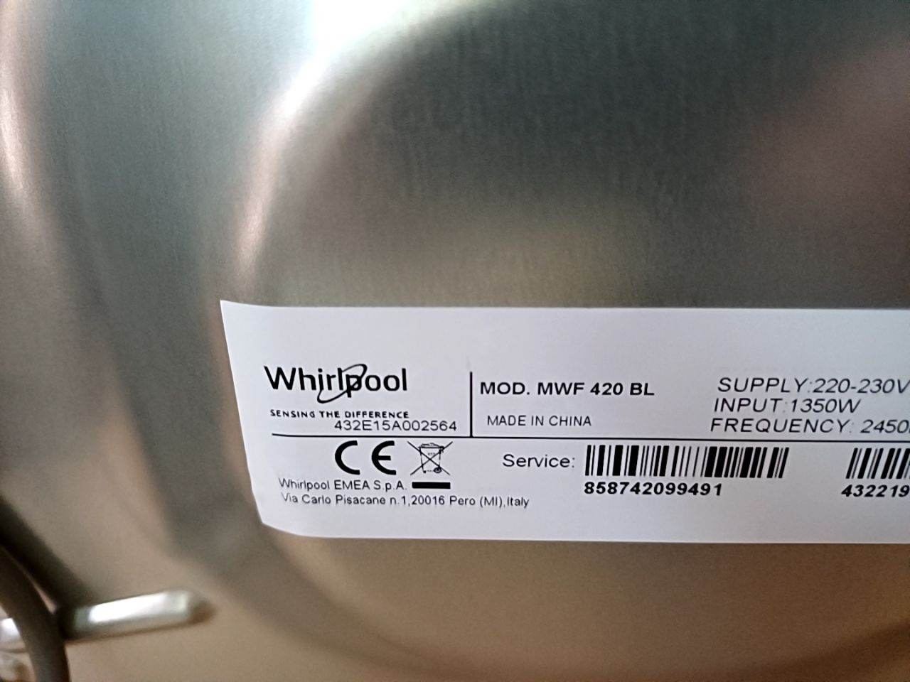 Mikrovlnná trouba Whirlpool MWF 420 BL
