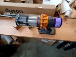 Tyčový vysavač Dyson V15