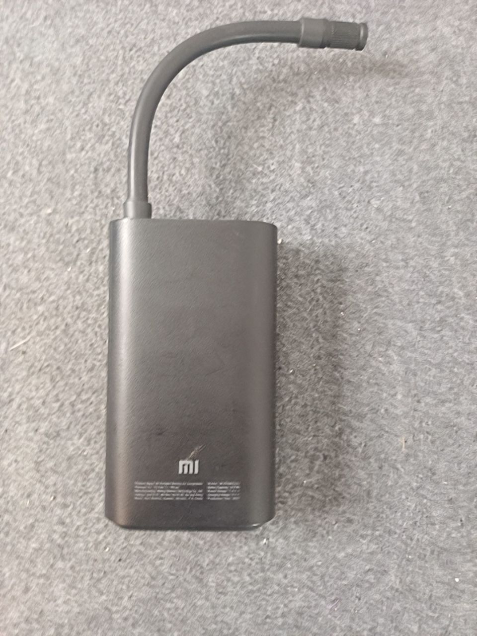 Přenosný elektrický vzduchový kompresor Xiaomi Mi MJCQB02QJ