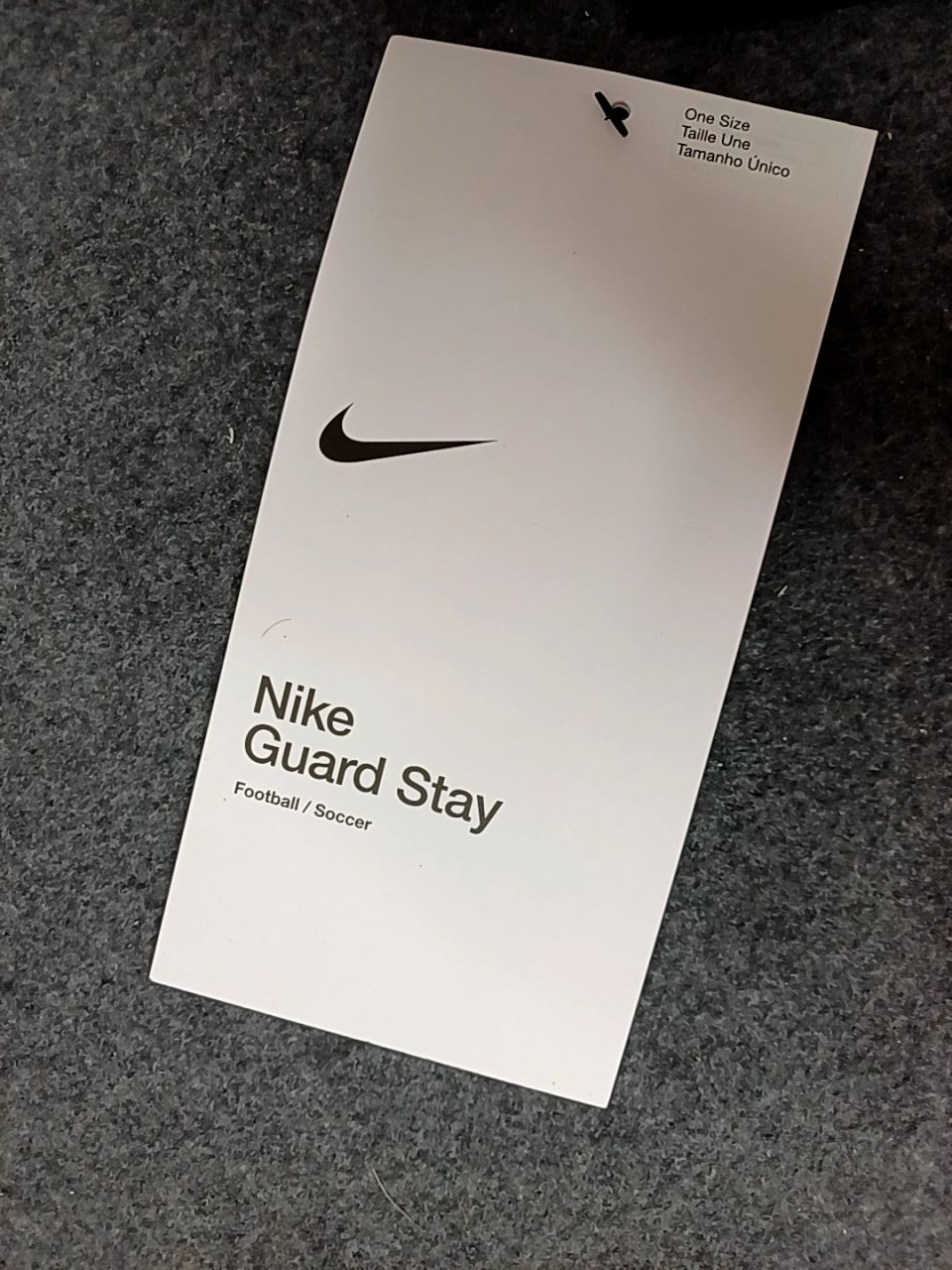 úchyt na chrániče Nike 