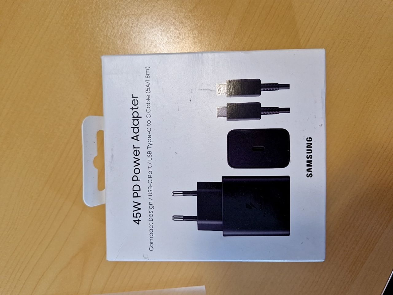 Nabíječka do sítě Samsung Nabíječka s USB-C portem (45W) černá 