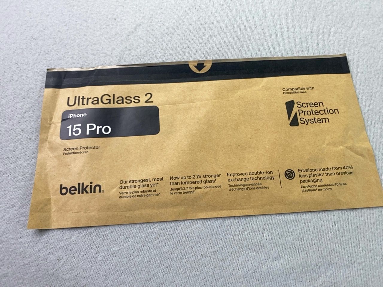 Ochranné sklo na iPhone 15Pro belkin 