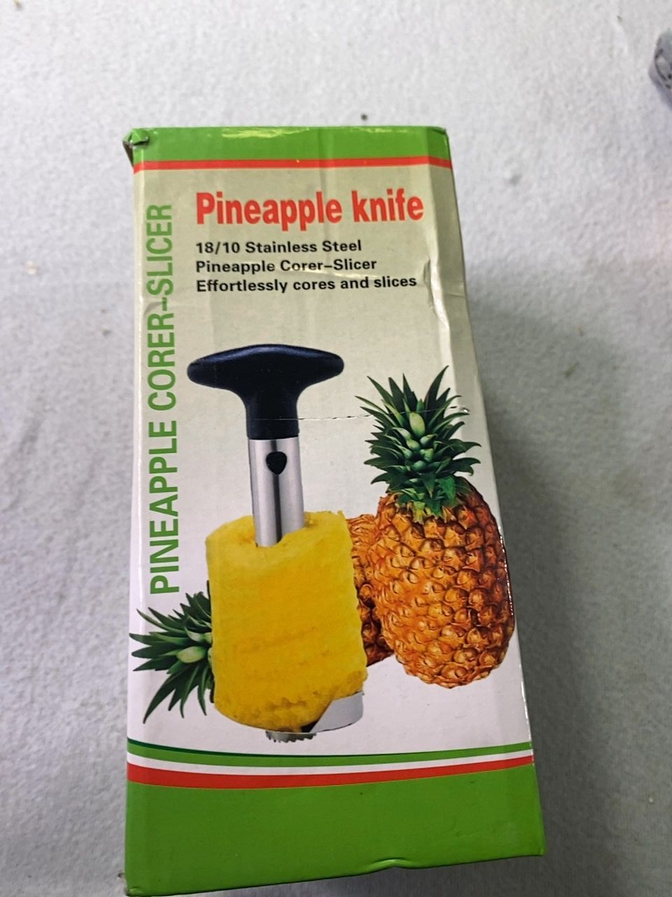 Vykrajovač na ananas  